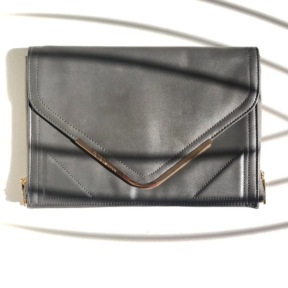 BCBGeneration Envelope clutch - Picture 3 of 5